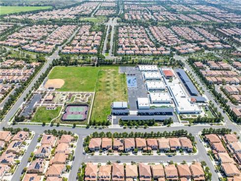 111 Henson , Irvine, CA