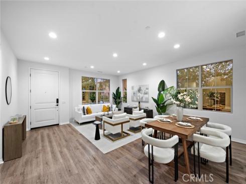 111 Henson , Irvine, CA