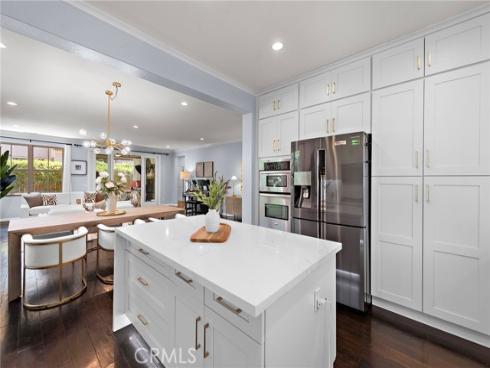 21 Fanpalm , Irvine, CA