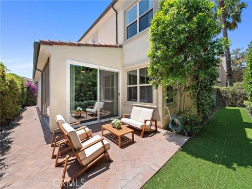 21 Fanpalm , Irvine, CA