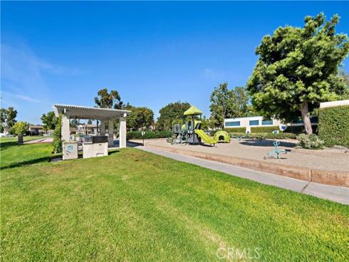 21 Fanpalm , Irvine, CA