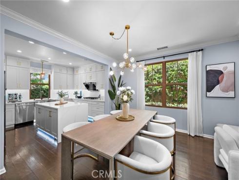 21 Fanpalm , Irvine, CA