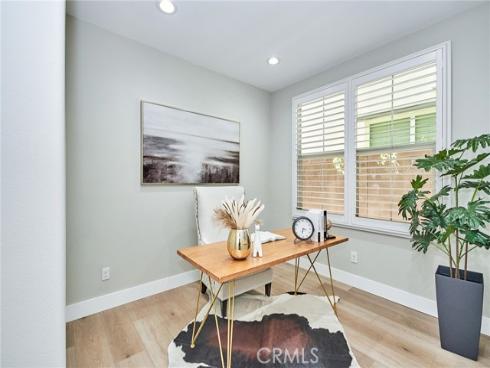 223  Gaspar  , Irvine, CA