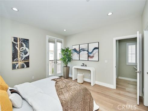 223  Gaspar  , Irvine, CA