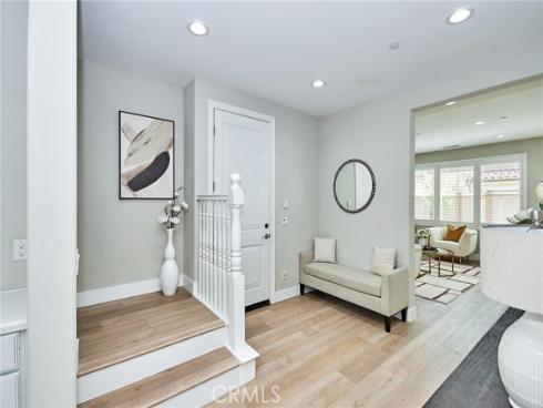 223  Gaspar  , Irvine, CA