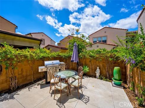 126 Brambles , Irvine, CA
