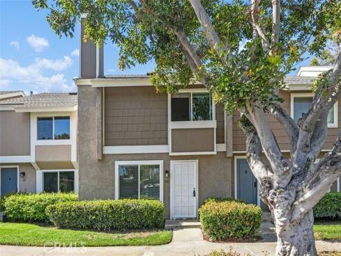101 Briarwood 3 , Irvine, CA