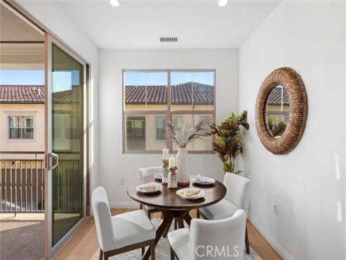 154 Canvas , Irvine, CA