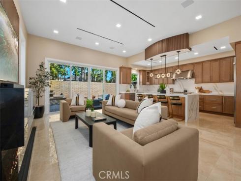 64 Mann Street, Irvine, CA