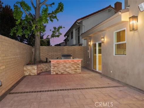 64 Mann Street, Irvine, CA