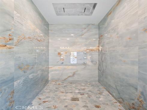 64 Mann Street, Irvine, CA