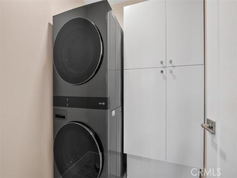 64 Mann Street, Irvine, CA