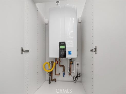 64 Mann Street, Irvine, CA