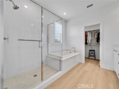 107 Plum Lily , Irvine, CA