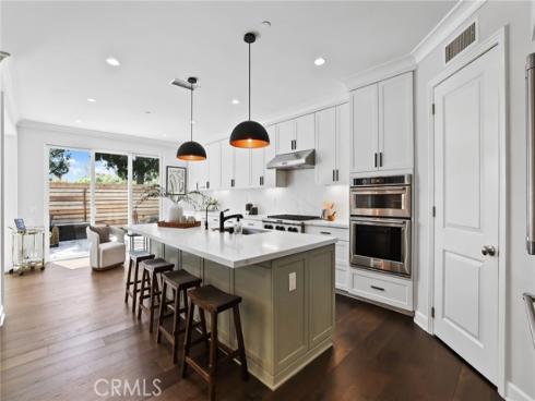 64  Painted Cameo  , Irvine, CA