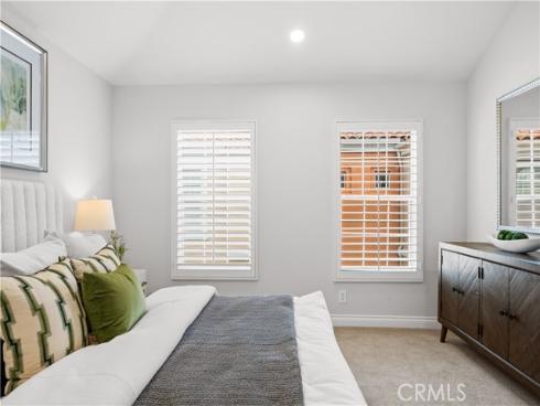 4 Crivelli Aisle , Irvine, CA