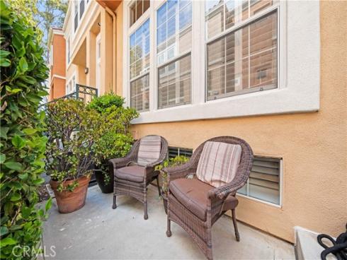 4 Crivelli Aisle , Irvine, CA