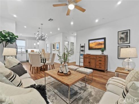 2206 Synergy , Irvine, CA