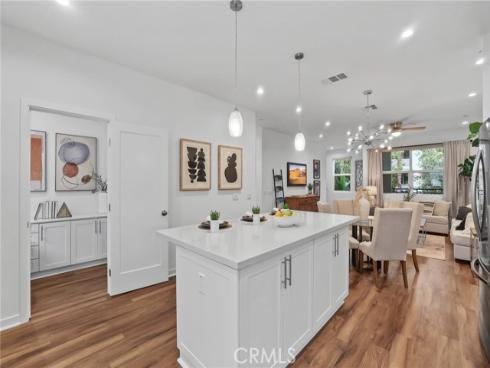 2206 Synergy , Irvine, CA