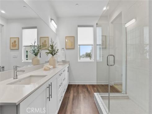 2206 Synergy , Irvine, CA