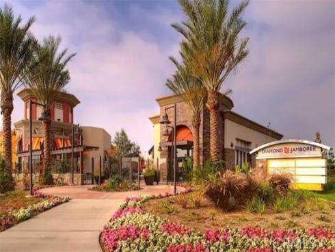 2206 Synergy , Irvine, CA