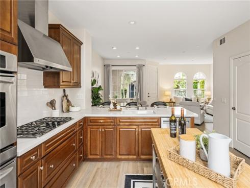 61 Wonderland , Irvine, CA