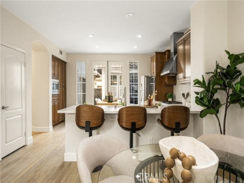 61 Wonderland , Irvine, CA