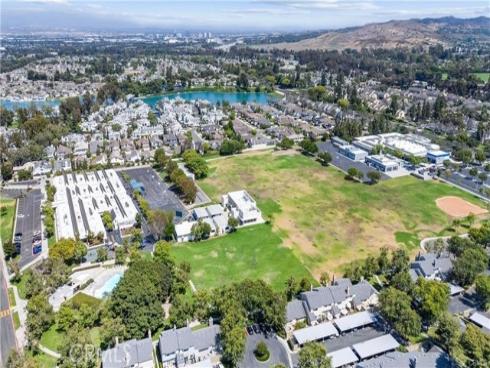 15 Firestone 4 , Irvine, CA