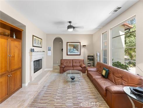 27 Milrose , Irvine, CA