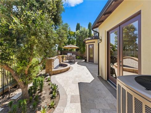 27 Milrose , Irvine, CA