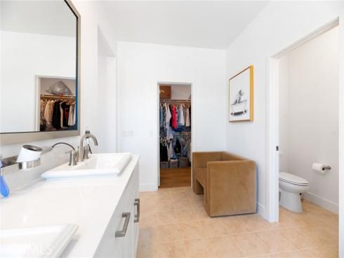 188 Merit , Irvine, CA