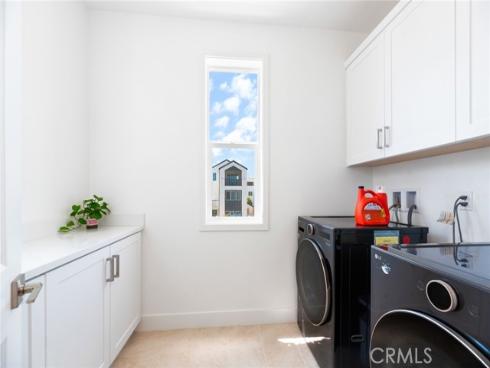 188 Merit , Irvine, CA