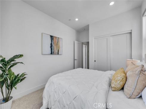 251 Novel , Irvine, CA