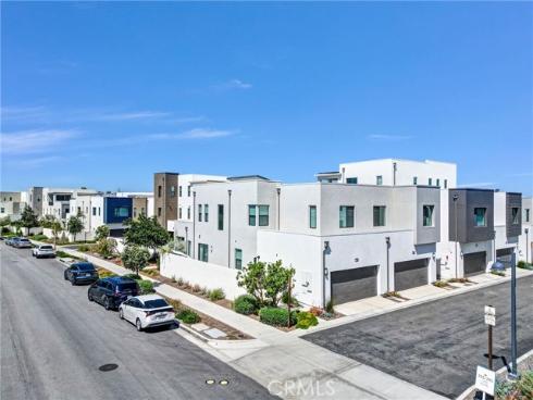 251 Novel , Irvine, CA