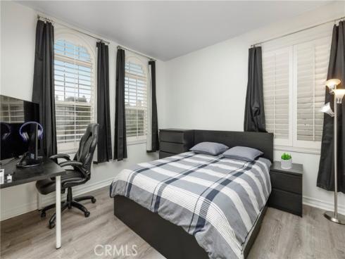 10 Spring , Irvine, CA