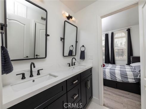 10 Spring , Irvine, CA