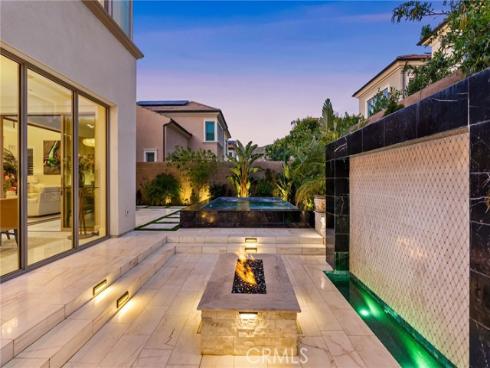 244 Coal Mine , Irvine, CA