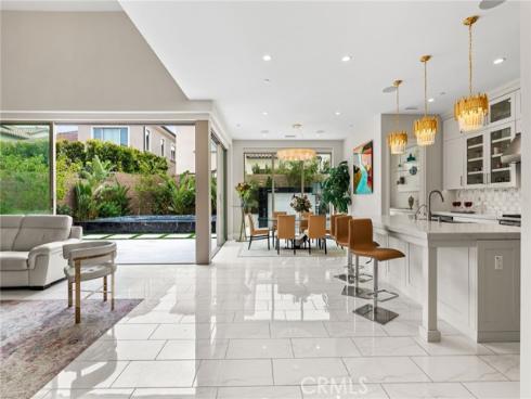 244 Coal Mine , Irvine, CA