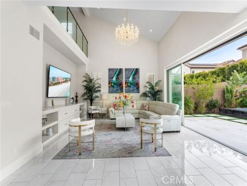 244 Coal Mine , Irvine, CA