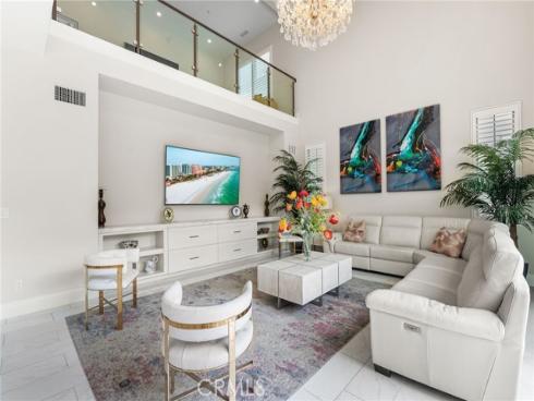 244 Coal Mine , Irvine, CA