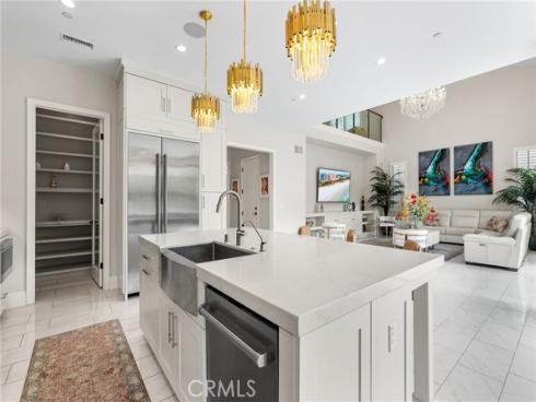 244 Coal Mine , Irvine, CA