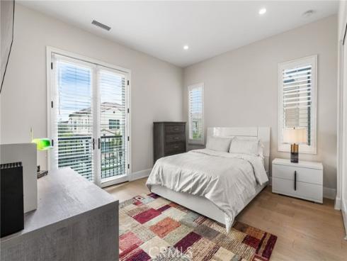 244 Coal Mine , Irvine, CA