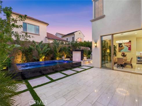 244 Coal Mine , Irvine, CA