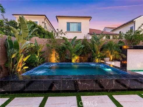 244 Coal Mine , Irvine, CA