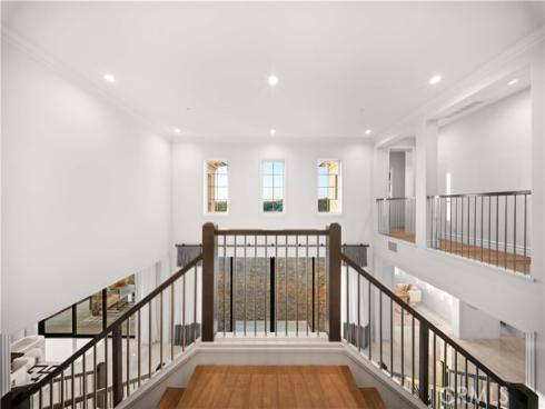 100 Headwaters , Irvine, CA