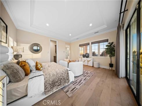 100 Headwaters , Irvine, CA