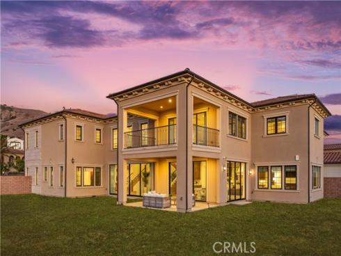 100 Headwaters , Irvine, CA