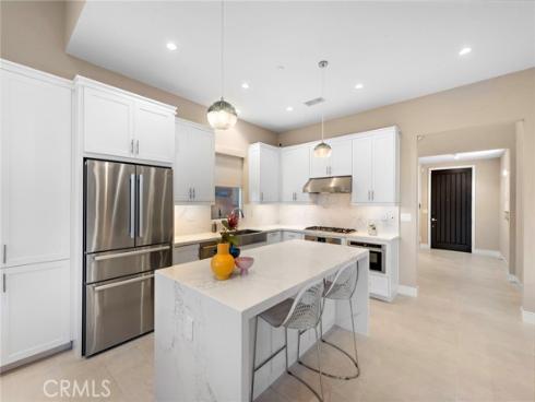 103 Winnett , Irvine, CA