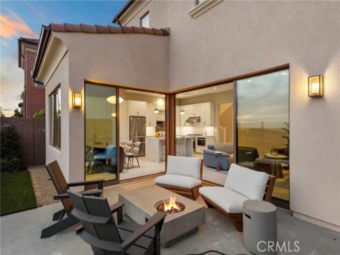 103 Winnett , Irvine, CA