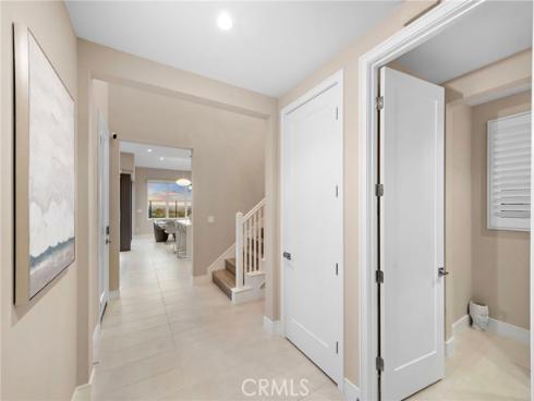 103 Winnett , Irvine, CA